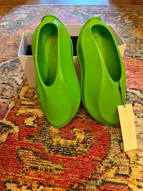 PROTOTYPE - FCTRY Men's Slip-ON in Bright Green - Knight RNR